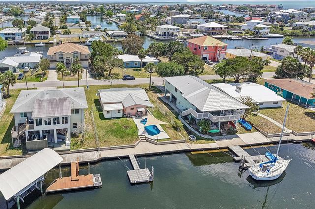 3303 MINNOW CREEK DRIVE, Hernando Beach, FL 34607