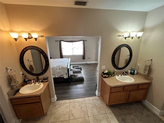 35400 LAKE RAY DRIVE, Dade City, FL 33525