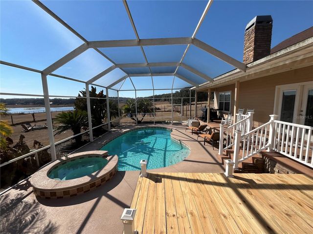 35400 LAKE RAY DRIVE, Dade City, FL 33525