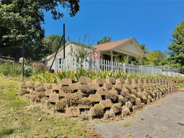 6625 Dry Creek Road, Barnhart, MO 63012