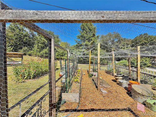 6625 Dry Creek Road, Barnhart, MO 63012