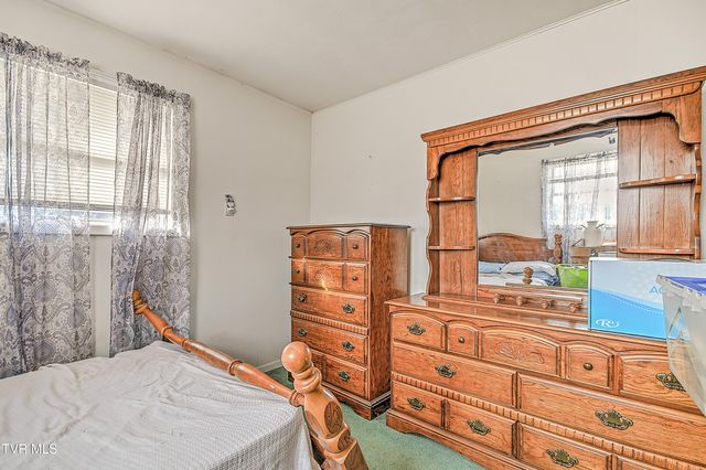 202 Timber Ridge Lane, Gate City, VA 24251