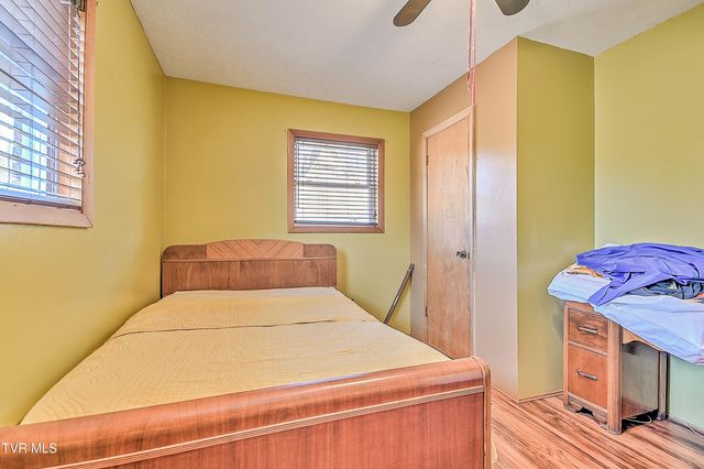 202 Timber Ridge Lane, Gate City, VA 24251