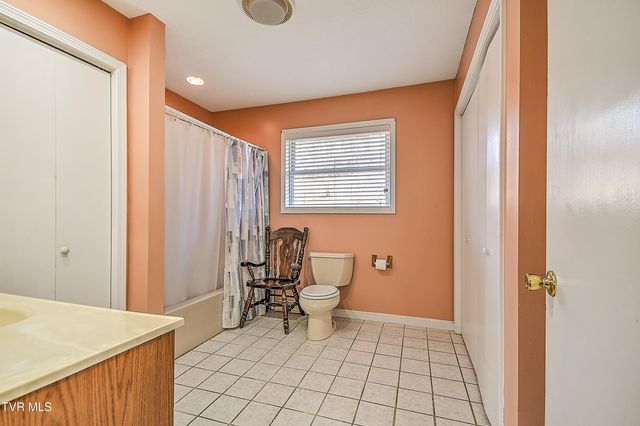 202 Timber Ridge Lane, Gate City, VA 24251