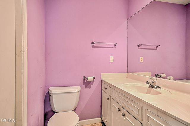 202 Timber Ridge Lane, Gate City, VA 24251