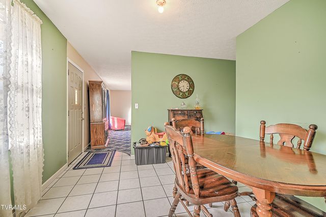 202 Timber Ridge Lane, Gate City, VA 24251