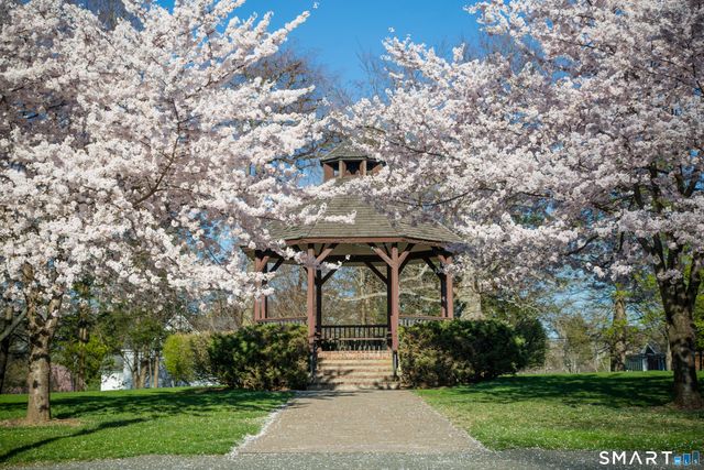 55 Lawson Lane 55, Ridgefield, CT 06877