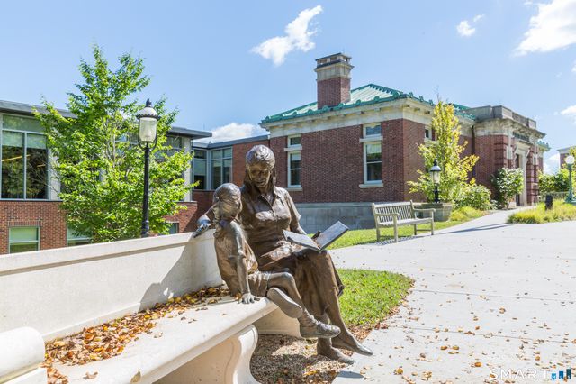 55 Lawson Lane 55, Ridgefield, CT 06877