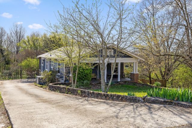 4200 Crestview Drive, Chattanooga, TN 37415