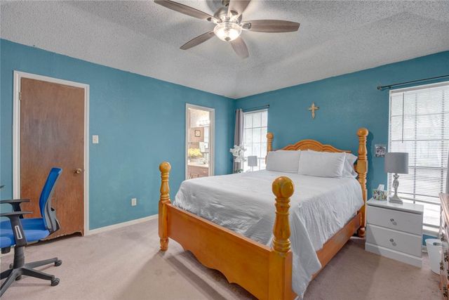 3333 Halfpenny St, Corpus Christi, TX 78414