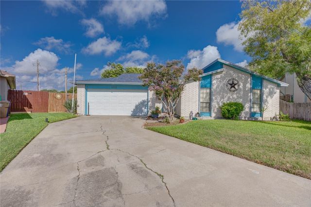 3333 Halfpenny St, Corpus Christi, TX 78414