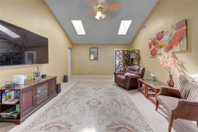 3333 Halfpenny St, Corpus Christi, TX 78414
