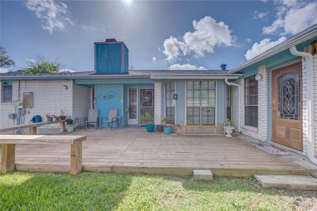 3333 Halfpenny St, Corpus Christi, TX 78414