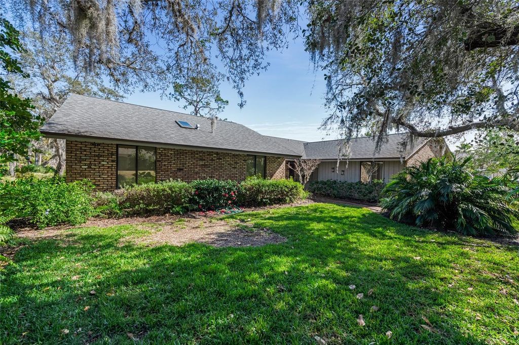Image 3 of property listing at 507 BOXWOOD LANE, New Smyrna Beach, FL 32168