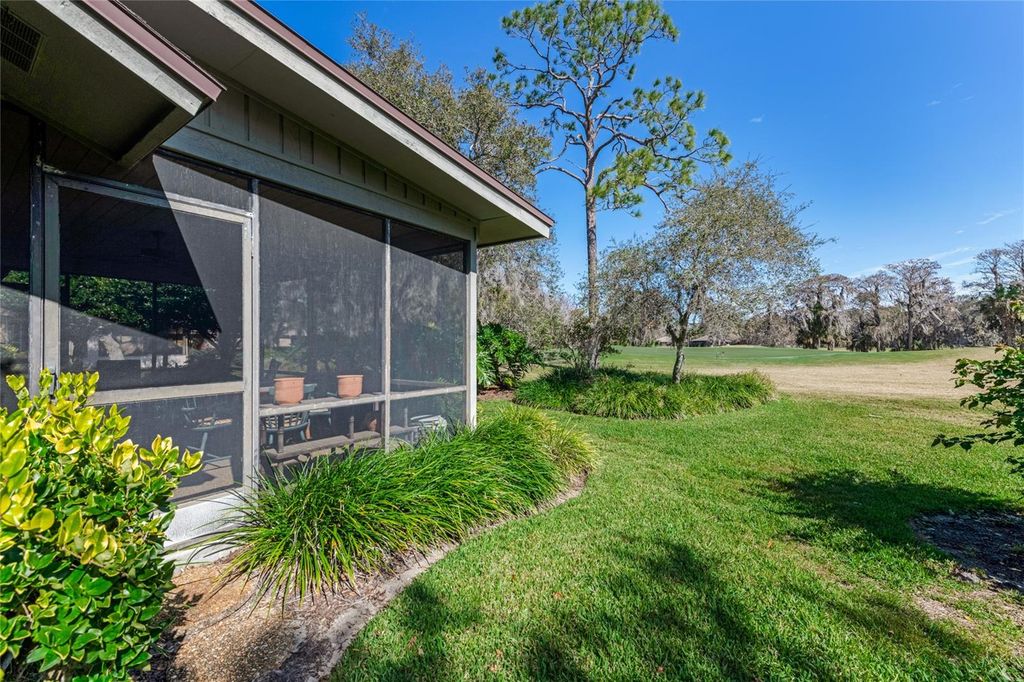 Image 40 of property listing at 507 BOXWOOD LANE, New Smyrna Beach, FL 32168