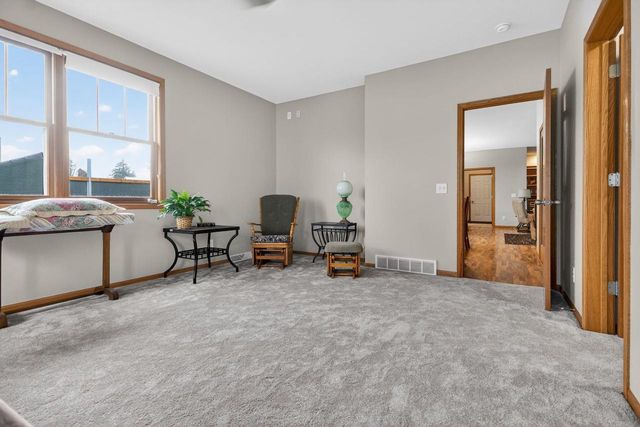 218 Kilbourn Street, Horicon, WI 53032