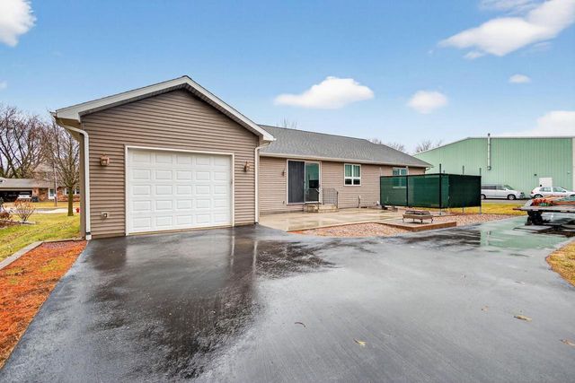 218 Kilbourn Street, Horicon, WI 53032