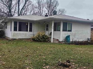 1928 Paradise Boulevard, Rockford, IL 61103