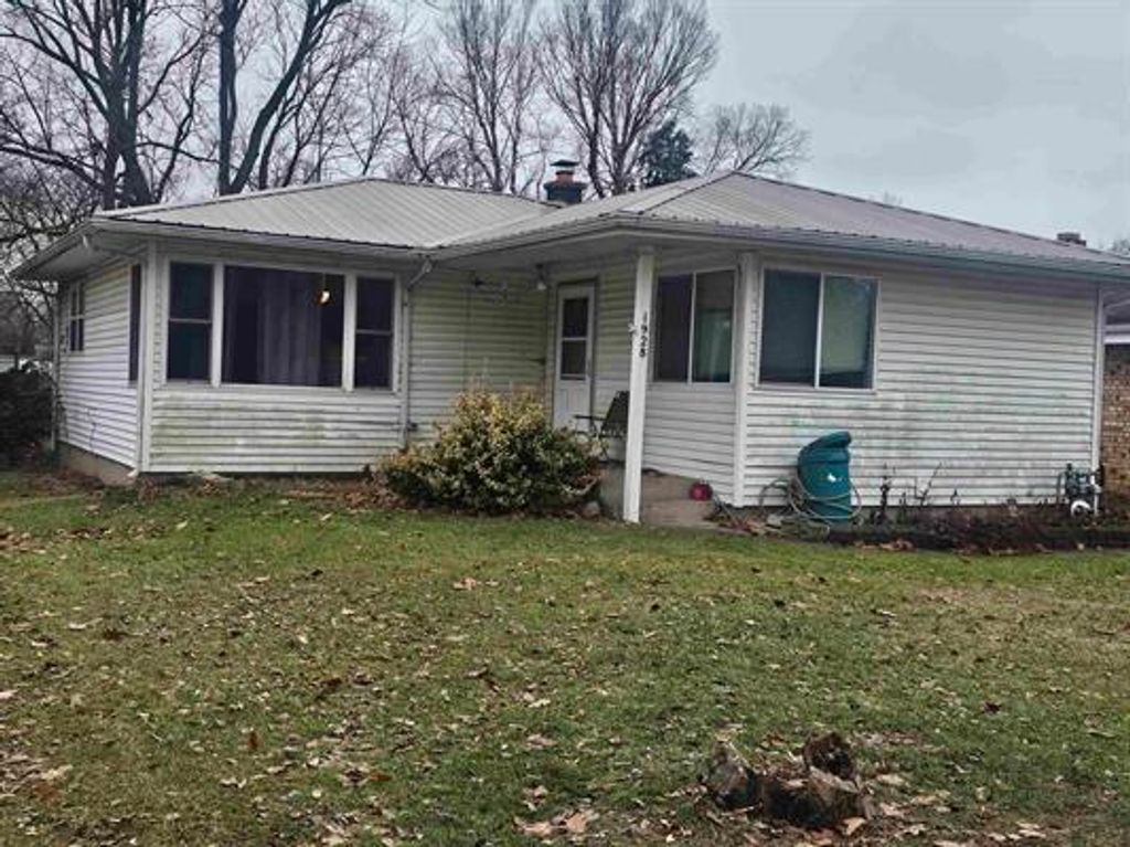 1928 Paradise Boulevard, Rockford, IL 61103