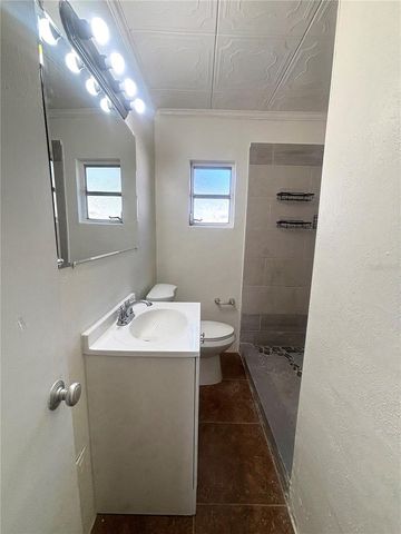 842 LAKE AVENUE, Clermont, FL 34711