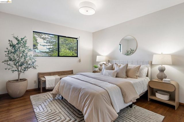 22 Kensington Ct, Kensington, CA 94707