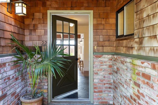 22 Kensington Ct, Kensington, CA 94707