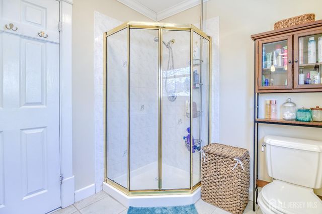 11 Shady Glen Drive, North Brunswick, NJ 08902