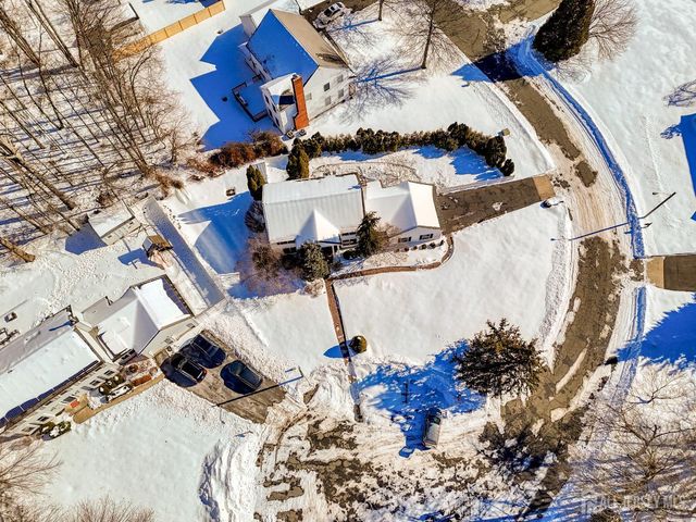 11 Shady Glen Drive, North Brunswick, NJ 08902