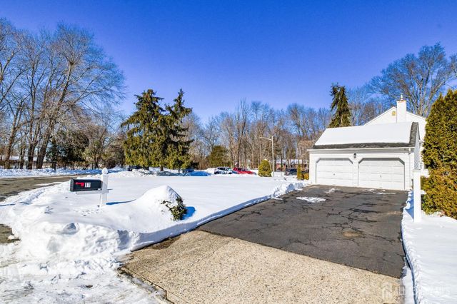 11 Shady Glen Drive, North Brunswick, NJ 08902