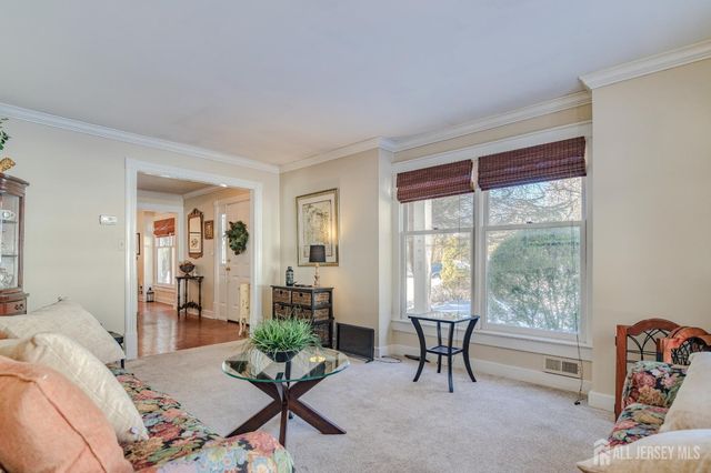 11 Shady Glen Drive, North Brunswick, NJ 08902