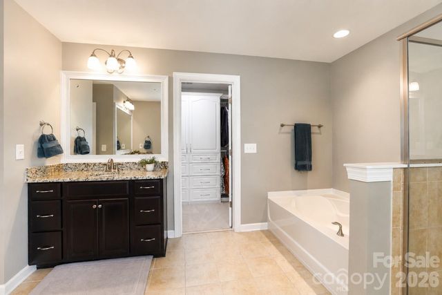2412 Hamlet Court, Matthews, NC 28105