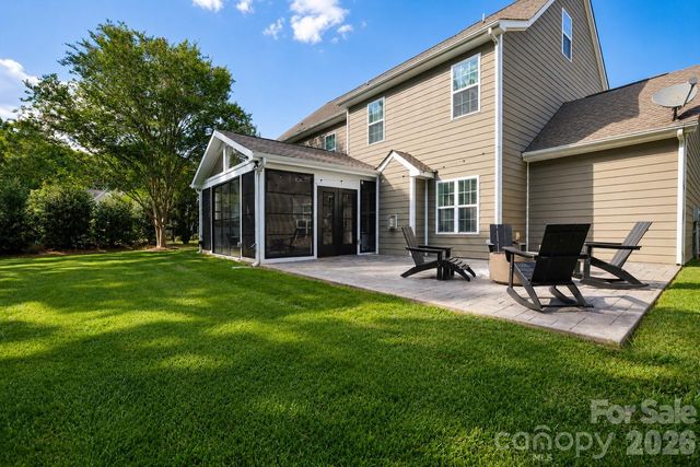 2412 Hamlet Court, Matthews, NC 28105