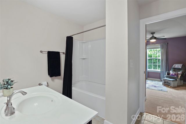 2412 Hamlet Court, Matthews, NC 28105
