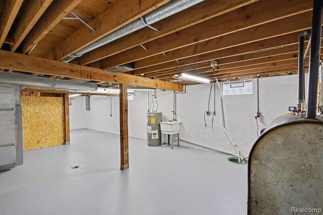 5051 Dutcher Road, Howell, MI 48843