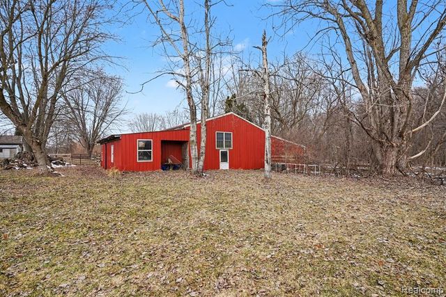5051 Dutcher Road, Howell, MI 48843