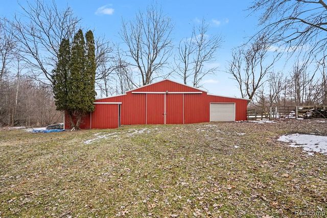 5051 Dutcher Road, Howell, MI 48843