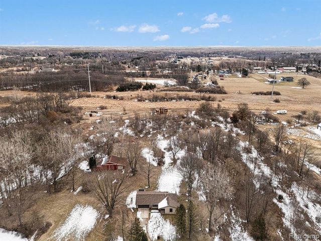 5051 Dutcher Road, Howell, MI 48843