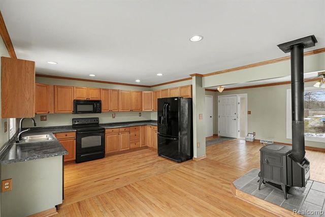 5051 Dutcher Road, Howell, MI 48843