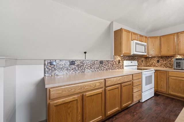 5737 W Georgia, Wichita, KS 67215