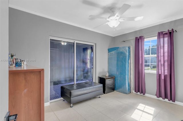 921 N 31st Ct, Hollywood, FL 33021