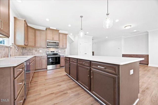 1811 Parham Drive, Graham, NC 27253