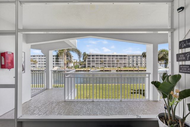 111 Shore Court 205, North Palm Beach, FL 33408