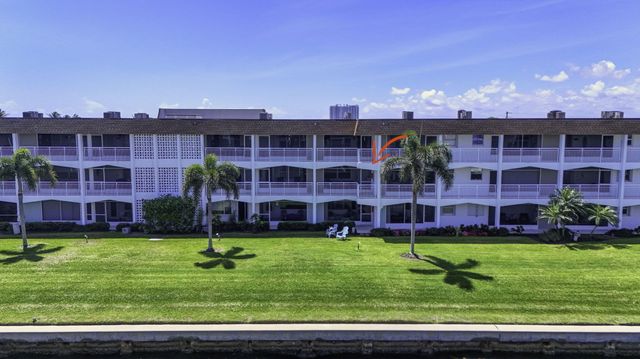 111 Shore Court 205, North Palm Beach, FL 33408