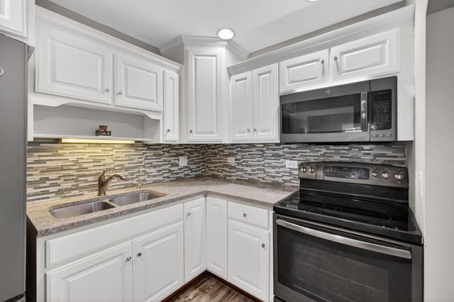 111 Shore Court 205, North Palm Beach, FL 33408