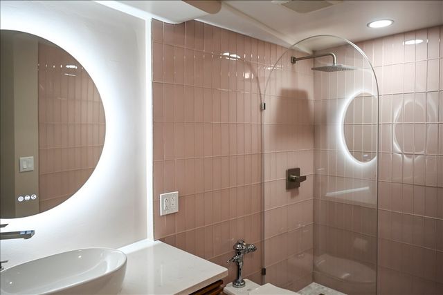 300 N State Street 4625, Chicago, IL 60654