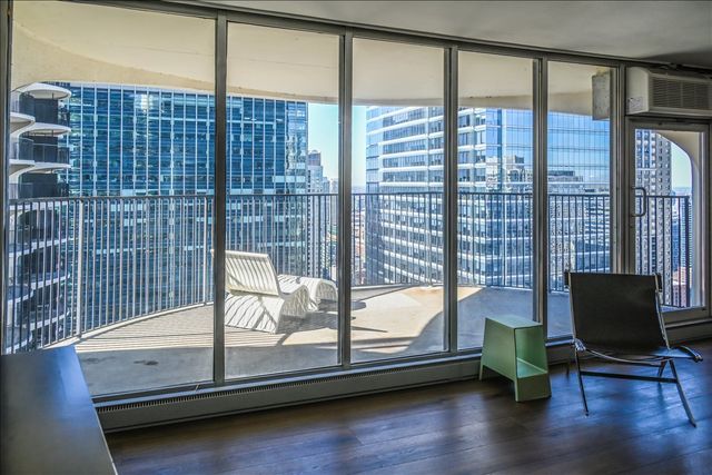 300 N State Street 4625, Chicago, IL 60654