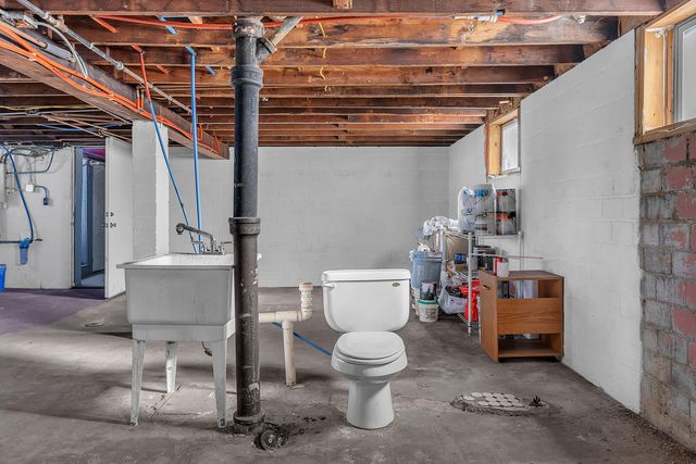 5411 Columbia Avenue, Hammond, IN 46320