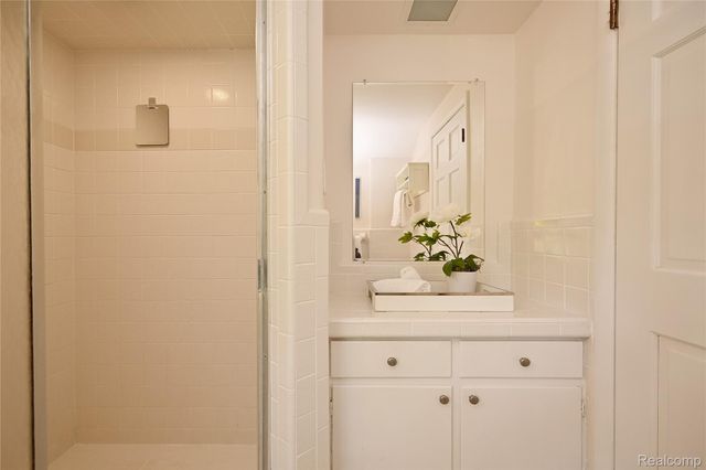 286 Abbey Street, Birmingham, MI 48009