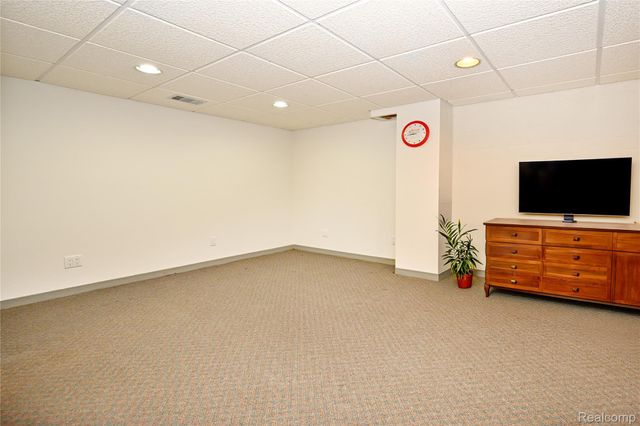 286 Abbey Street, Birmingham, MI 48009