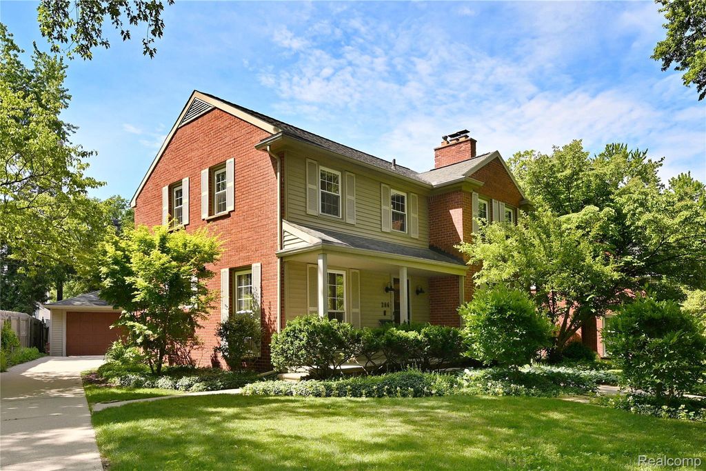 286 Abbey Street, Birmingham, MI 48009